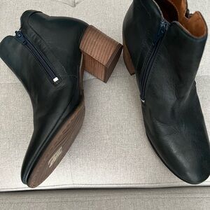 NWOT Blue Leather Ankle Boots